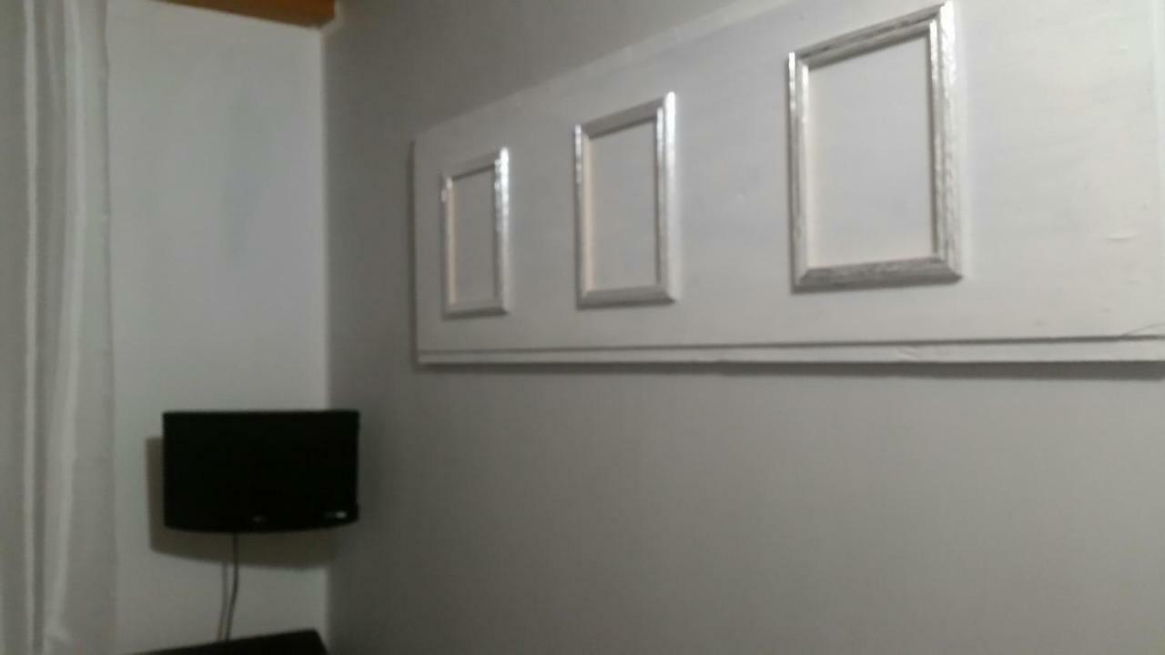 מלון סנדרה Garda House מראה חיצוני תמונה