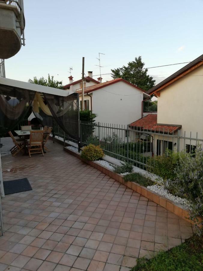 מלון סנדרה Garda House מראה חיצוני תמונה