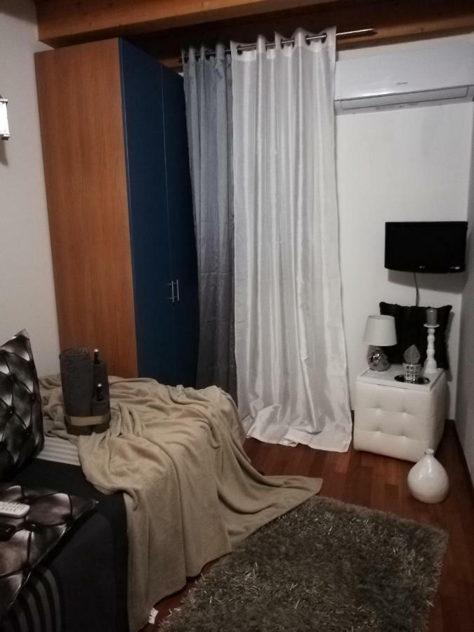 מלון סנדרה Garda House מראה חיצוני תמונה
