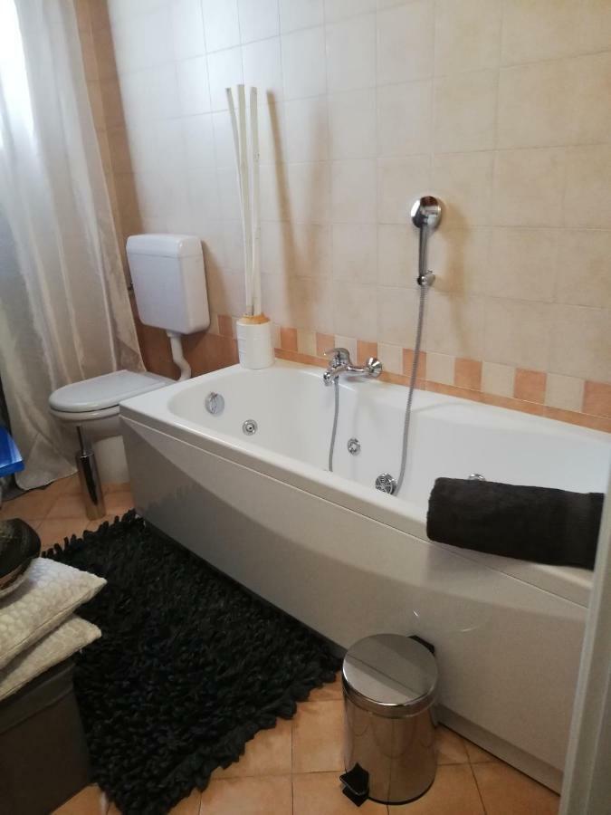 מלון סנדרה Garda House מראה חיצוני תמונה
